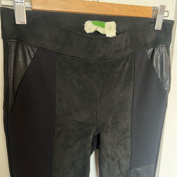 Anthropologie Suede and Faux Leather Leggings Size 25 - Picture 3 of 4